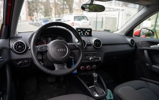 Audi A1 cena 69900 przebieg: 32783, rok produkcji 2017 z Brwinów małe 172